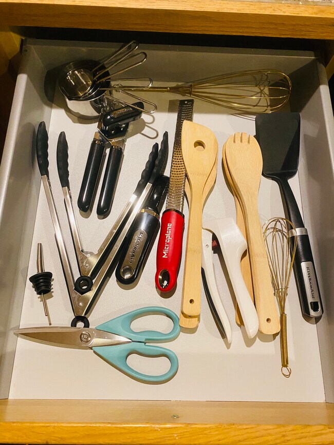 Building Photo - 1477 St Paul St