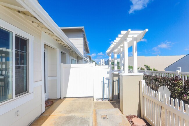 Building Photo - 91-1031 Kaimalie St. #4C3 - TJackson | 91-...