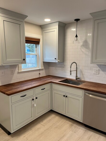 Building Photo - 16 Gordon St