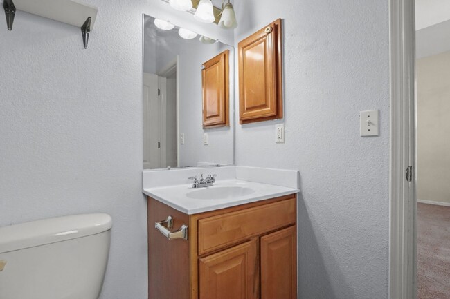 Building Photo - "Charming 3-Bed El Paso Retreat with Cozy ...