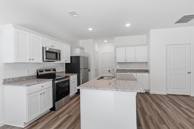 Building Photo - 15052 Ronan Dr