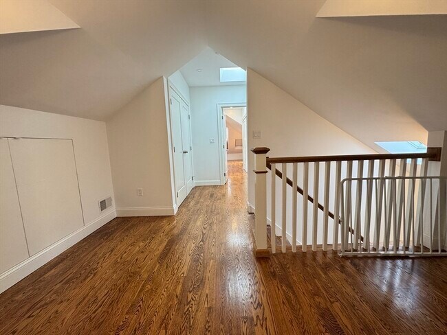 Building Photo - 409-411 Walden St