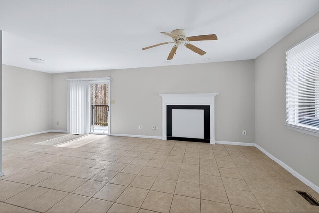 Building Photo - 5367 Wayne St