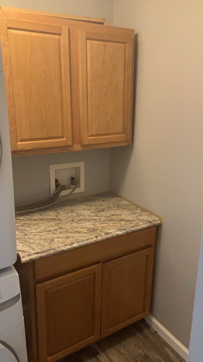 Building Photo - 325 Halifax Dr