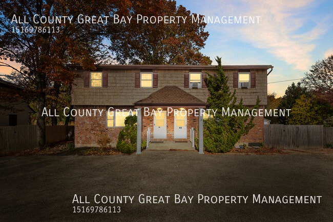 Building Photo - 921 Church St