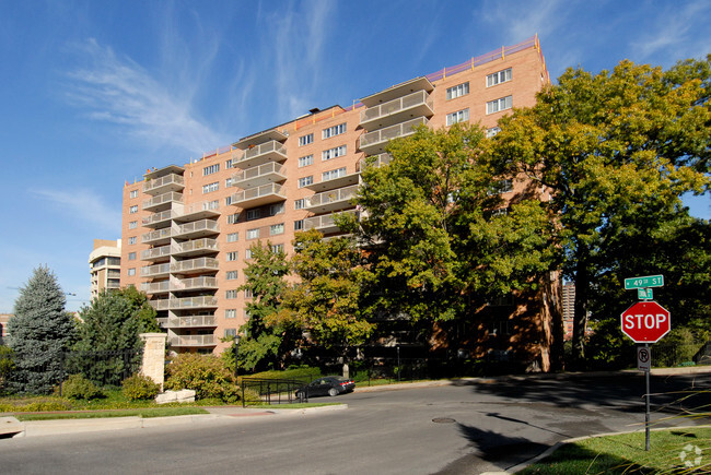 Building Photo - Wornall Plaza