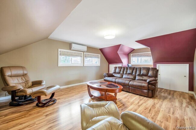 Building Photo - 46 Hardy Ln