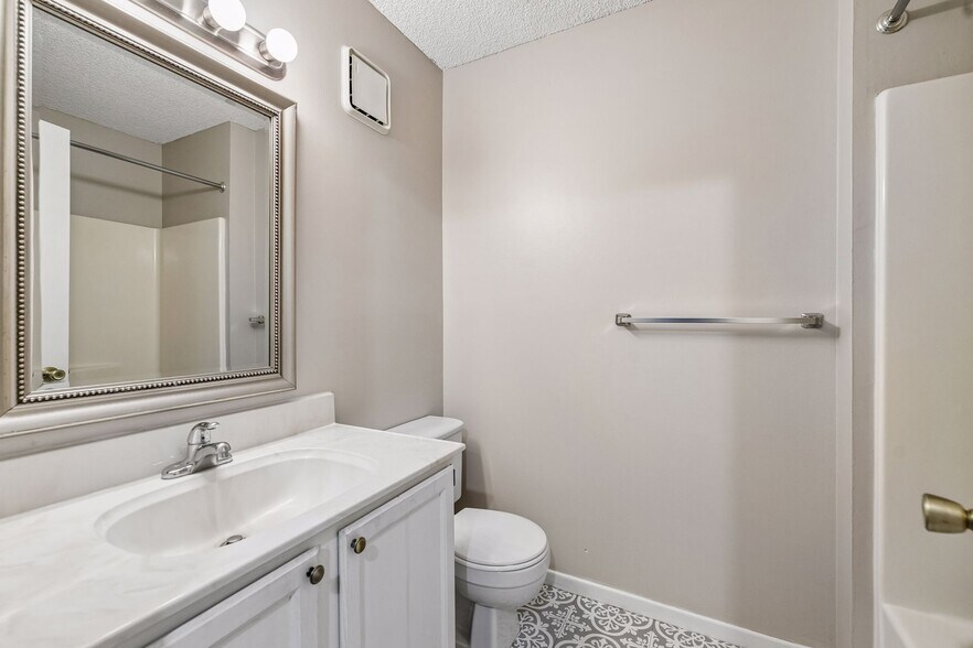 Building Photo - 13316 Zenith Ln