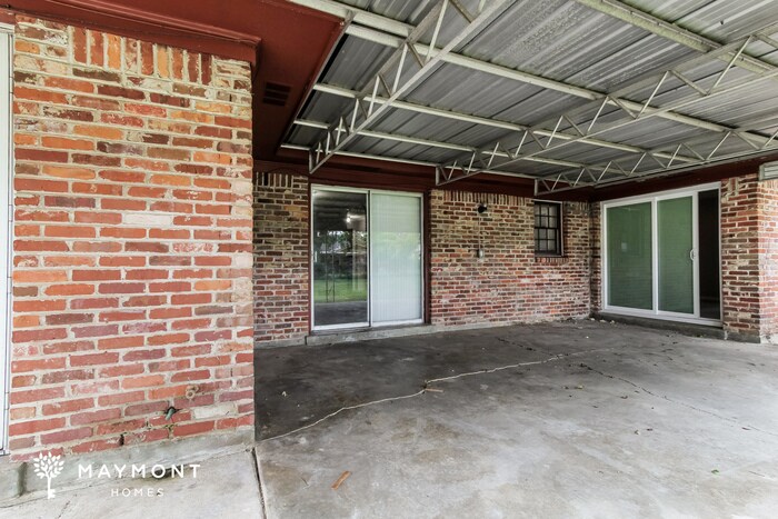 Building Photo - 1166 Bassett Dr