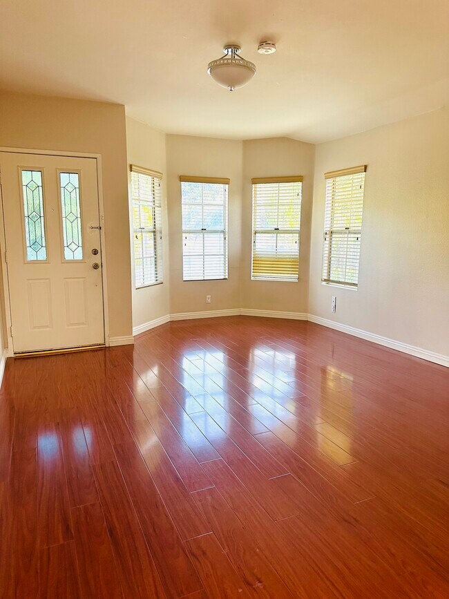 Living room - 555 W Lemon Ave