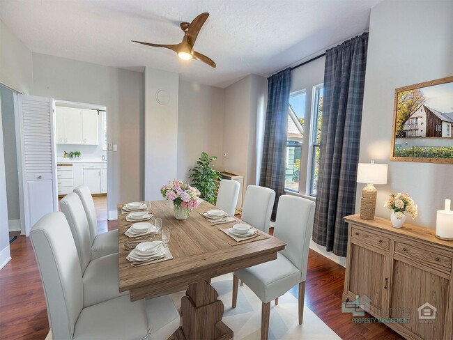 Building Photo - Charming 2-Bedroom Home with Private Yard in the Heart of St. Johns