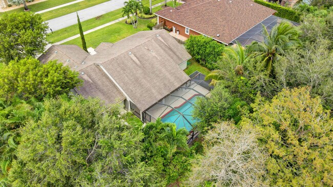 Building Photo - 2664 Yarmouth Dr