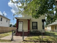 Building Photo - 1065 Caulfield Ave SW
