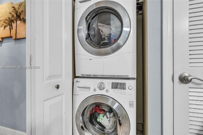 Building Photo - 4332 NW 120th Ln