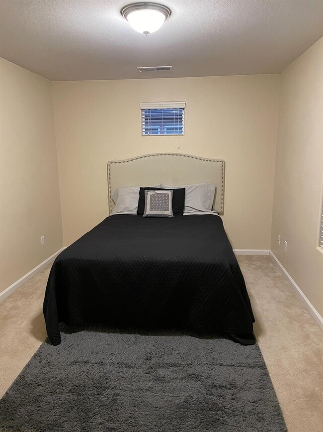 Building Photo - 1523 N Strada Way