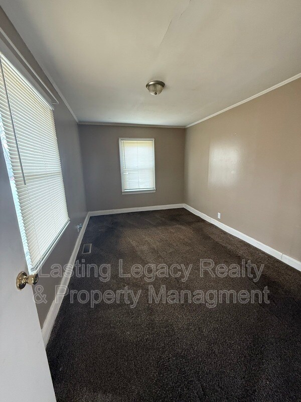 Building Photo - 4620 Miller Rd