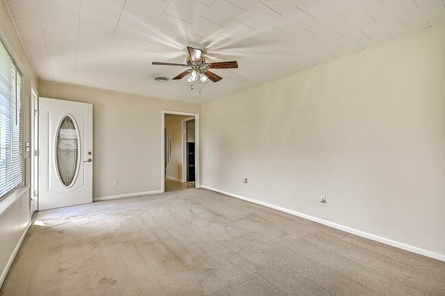 Building Photo - 135 Hixon Cir