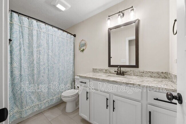 Building Photo - 433 Crestwicke Ct