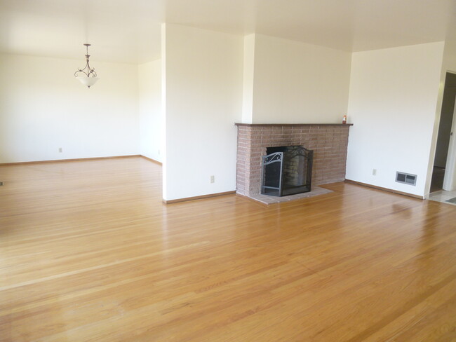 Living and Dining Room - 756 Morningside Dr