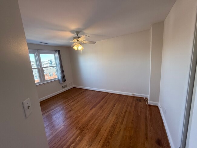 Building Photo - 21 Skidmore Ct