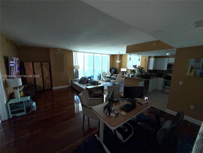 Building Photo - 1250 S Miami Ave