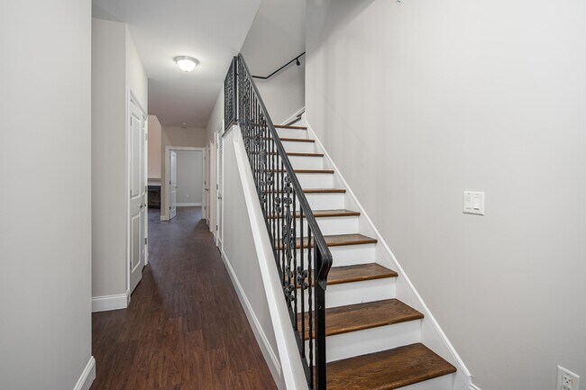 Building Photo - 6111 Fillmore Pl