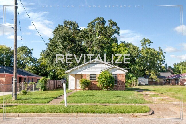 Building Photo - 1066 Bernice Hudson Dr