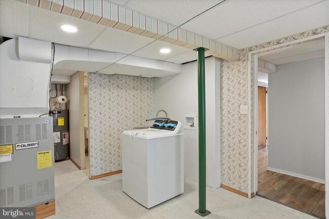 Building Photo - 855 Anthony Ave