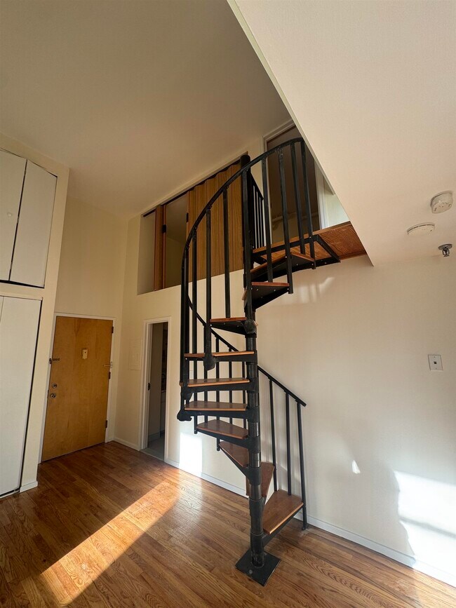 Building Photo - 80 Park Ave