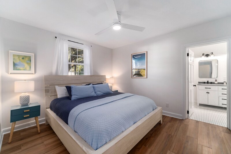 Building Photo - 427 Carol St