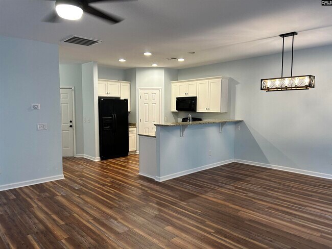 Building Photo - 454 Westmoreland Rd