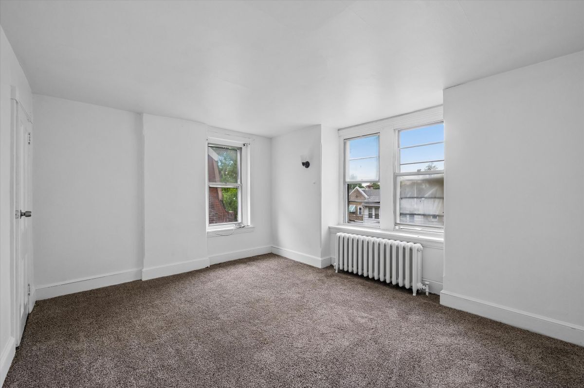 Building Photo - 1147 Potter St