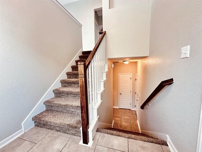 Building Photo - 18102 Pomelo Ln