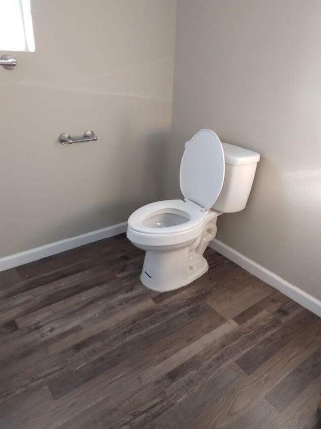 Building Photo - Now available 3 Bedroom 2 Bath Single Family Home - White Pine, TN