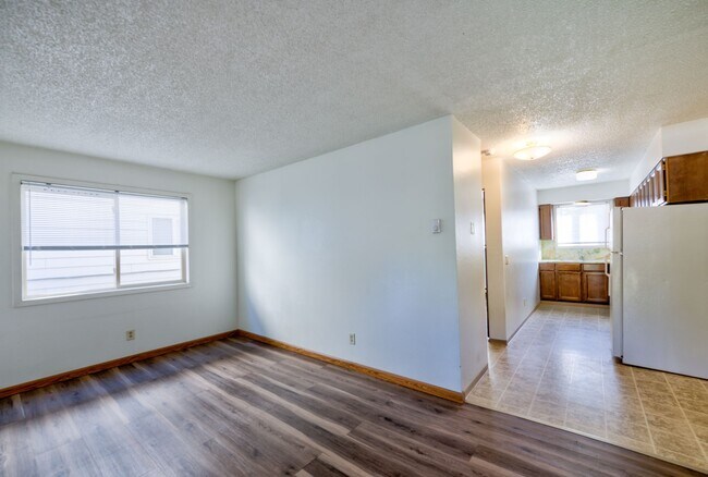 Building Photo - Asbury Flats 412