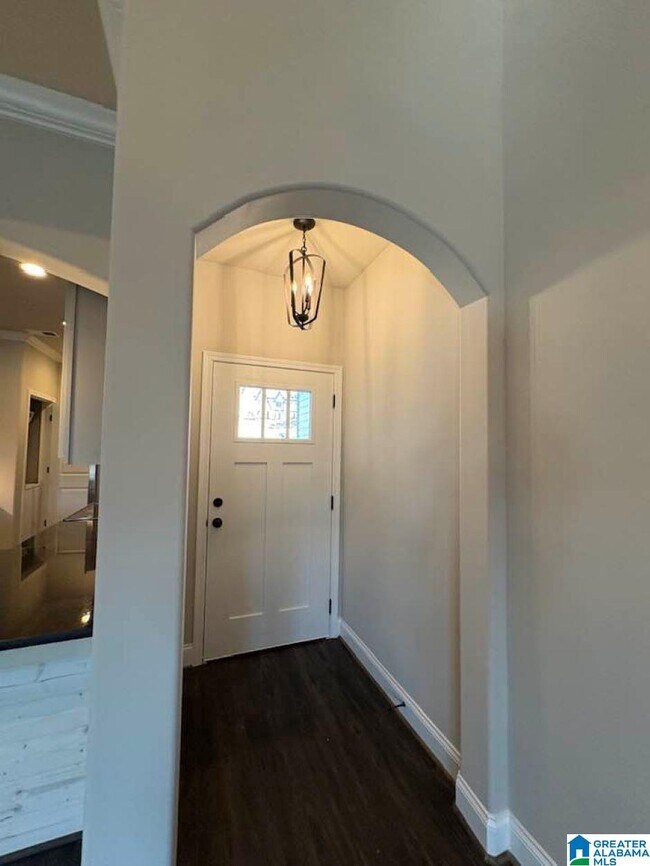 Building Photo - 4411 Lennox Pl