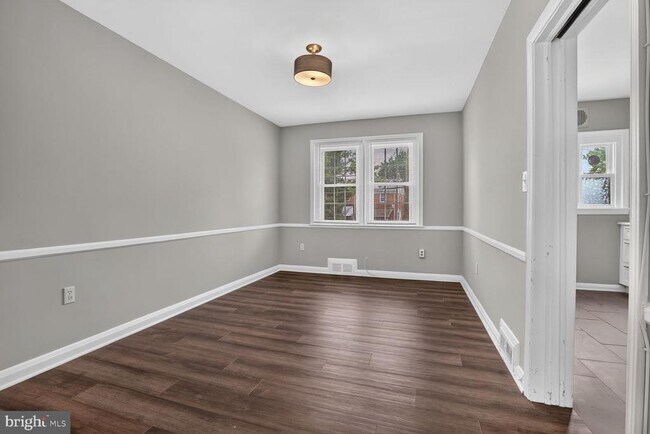 Building Photo - 1260 Cedarcroft Rd