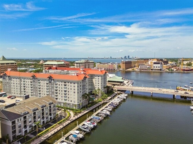 Building Photo - 700 S Harbour Island Blvd