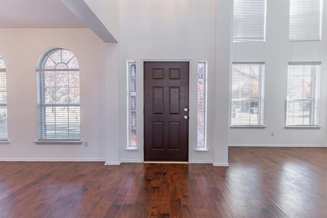 Building Photo - 5021 Goldenrod Dr
