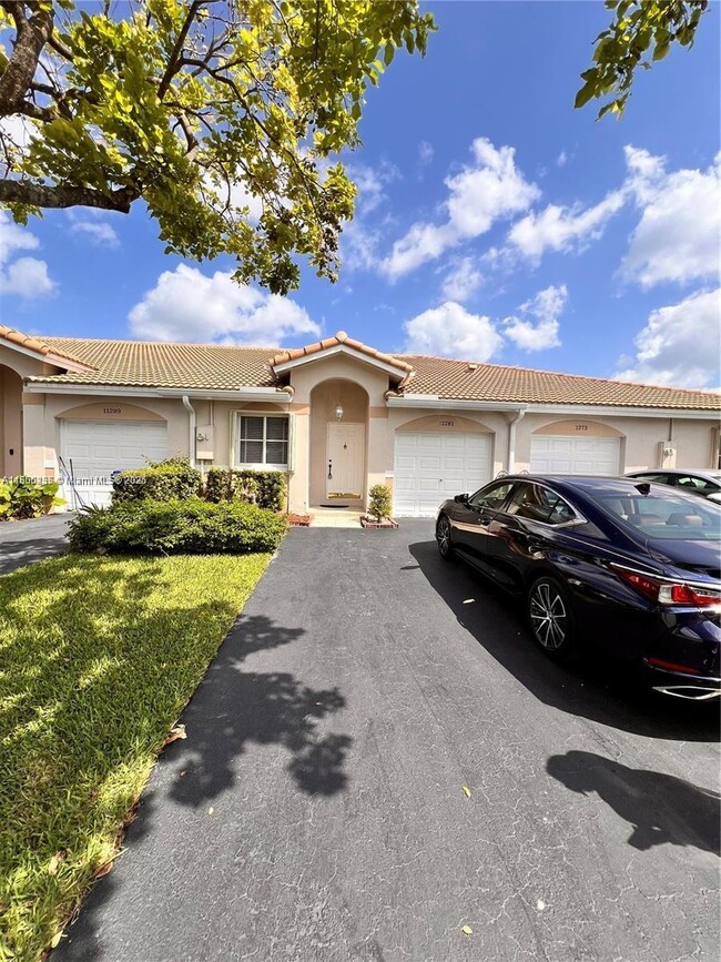 Building Photo - 11281 SW 18th Ct