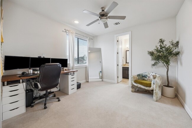 Building Photo - 5729 Larkin St