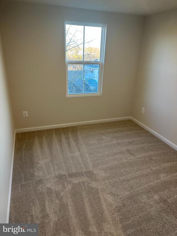 Building Photo - 645 Laurelwood Cir