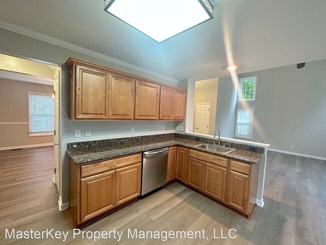 Building Photo - 4 br, 2.5 bath House - 101 Newton Grove Rd