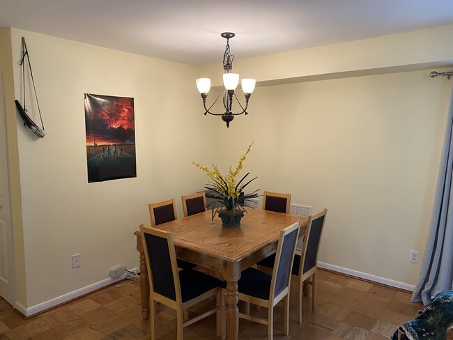 Dining Area - 1931 N Cleveland St