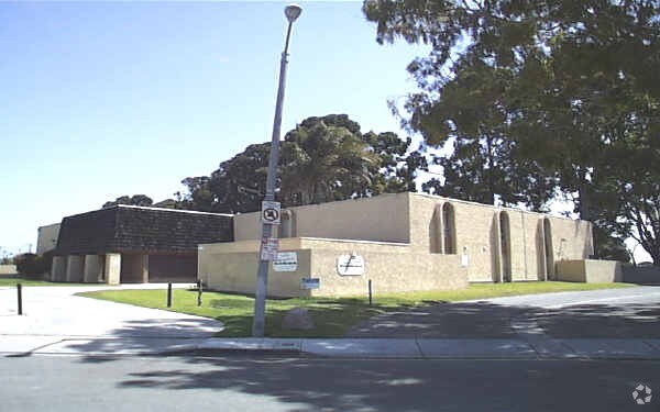 Building Photo - Villa Pacifica