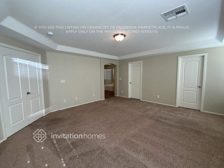 Building Photo - 8117 RedBud Vine St