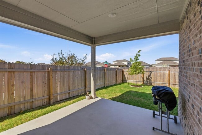 Building Photo - 17800 Fairbridge Ln