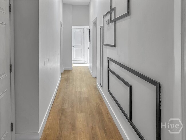 Building Photo - 312 W 37th St