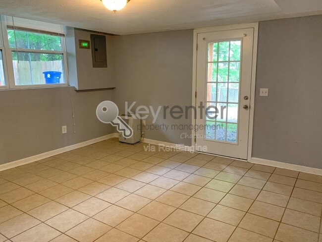 Building Photo - 20 Bellflower Cir