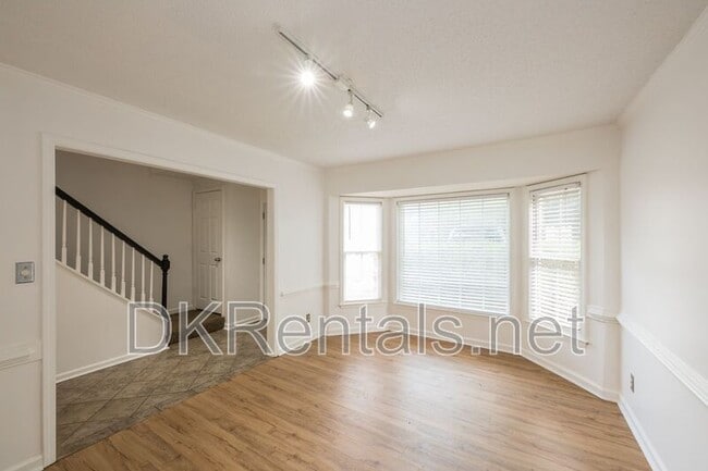 Building Photo - 9070 Cobbler Ct